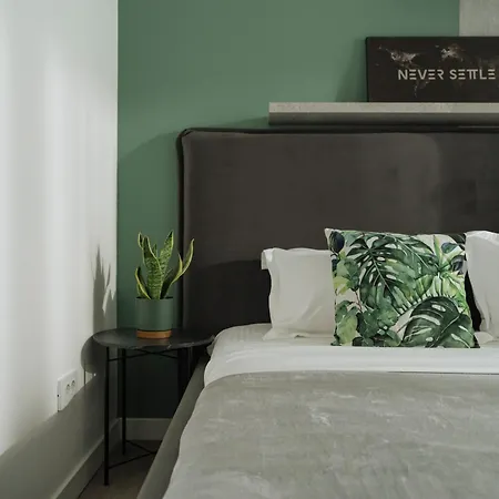 Nexus Olive Plaza With Parking *