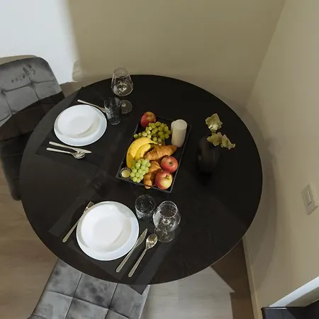 Nexus Olive Plaza With Parking Apartament *