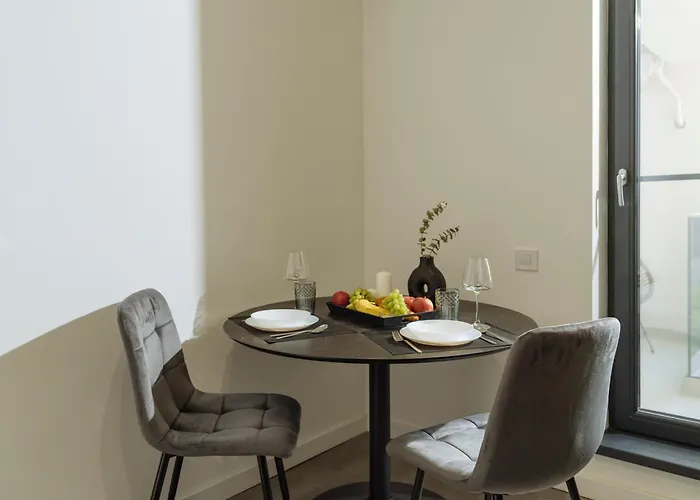 Апартаменти Nexus Olive Studio Plaza With Parking