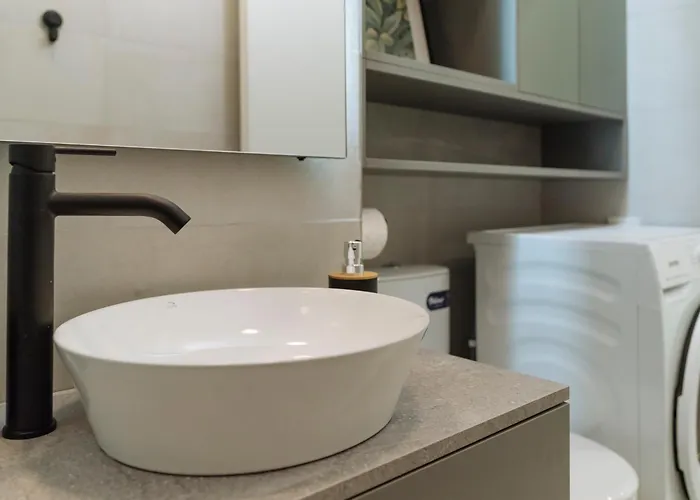 Nexus Olive Studio Plaza With Parking * Бухарест