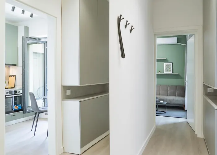 Nexus Olive Studio Plaza With Parking Апартаменти *