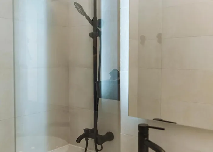 Nexus Olive Studio Plaza With Parking * Бухарест