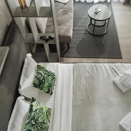 Nexus Olive Plaza With Parking Apartamento