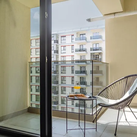 Nexus Olive Plaza With Parking *